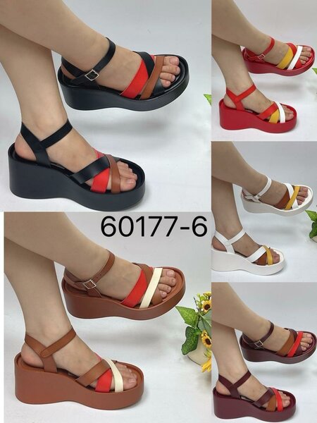 Sandales à semelle compensée femme