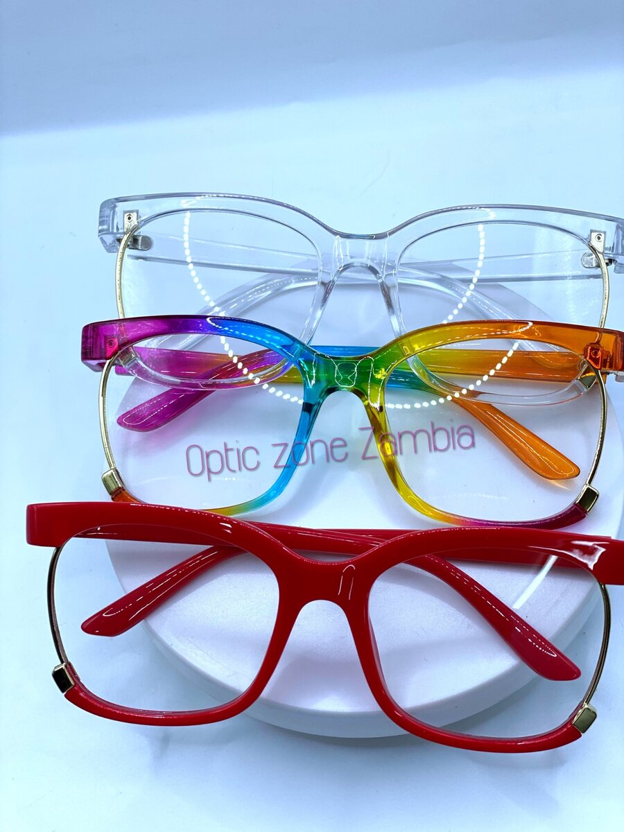 Optical frames in store