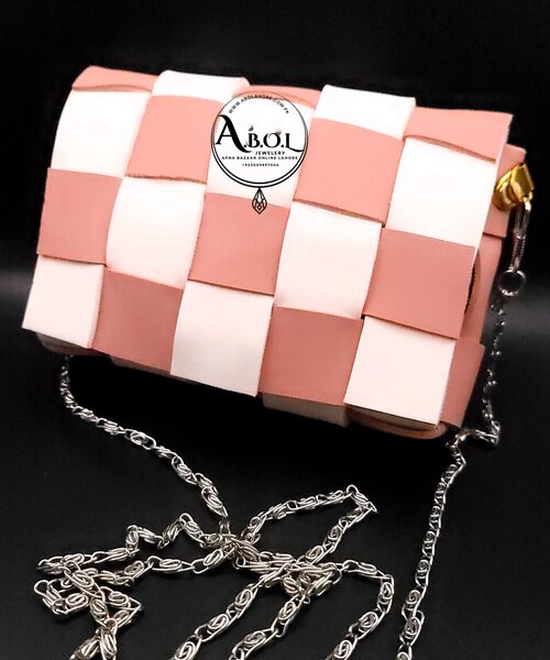 PINK AND WHITE KIDS BAG WITH CHAIN