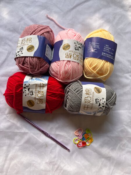 Fil à tricoter en coton couleur unie