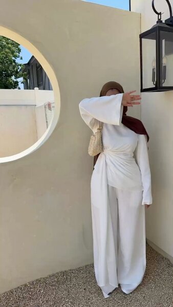 Combinaison blanche élégante pour femmes