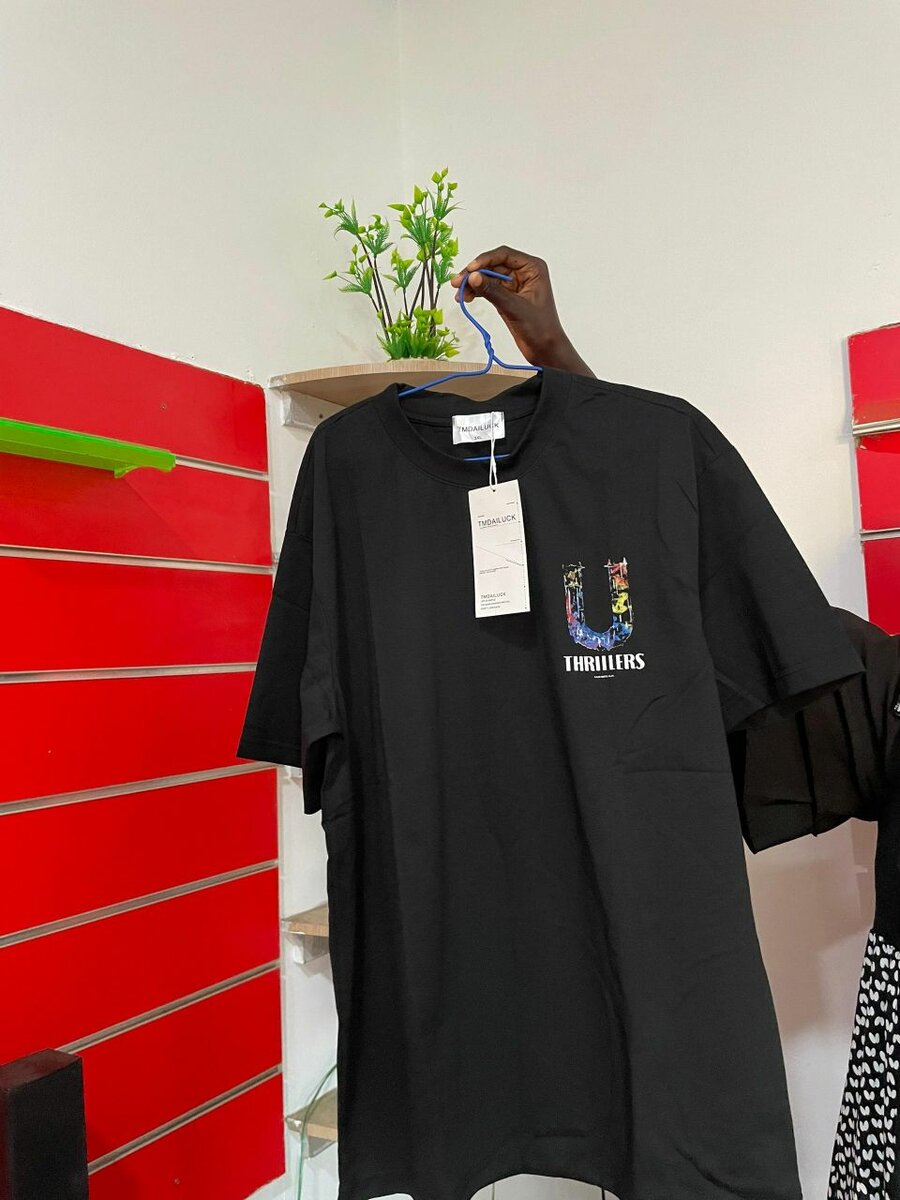 T-shirts graphiques tendance