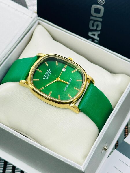 Montre Casio Quartz Colorée