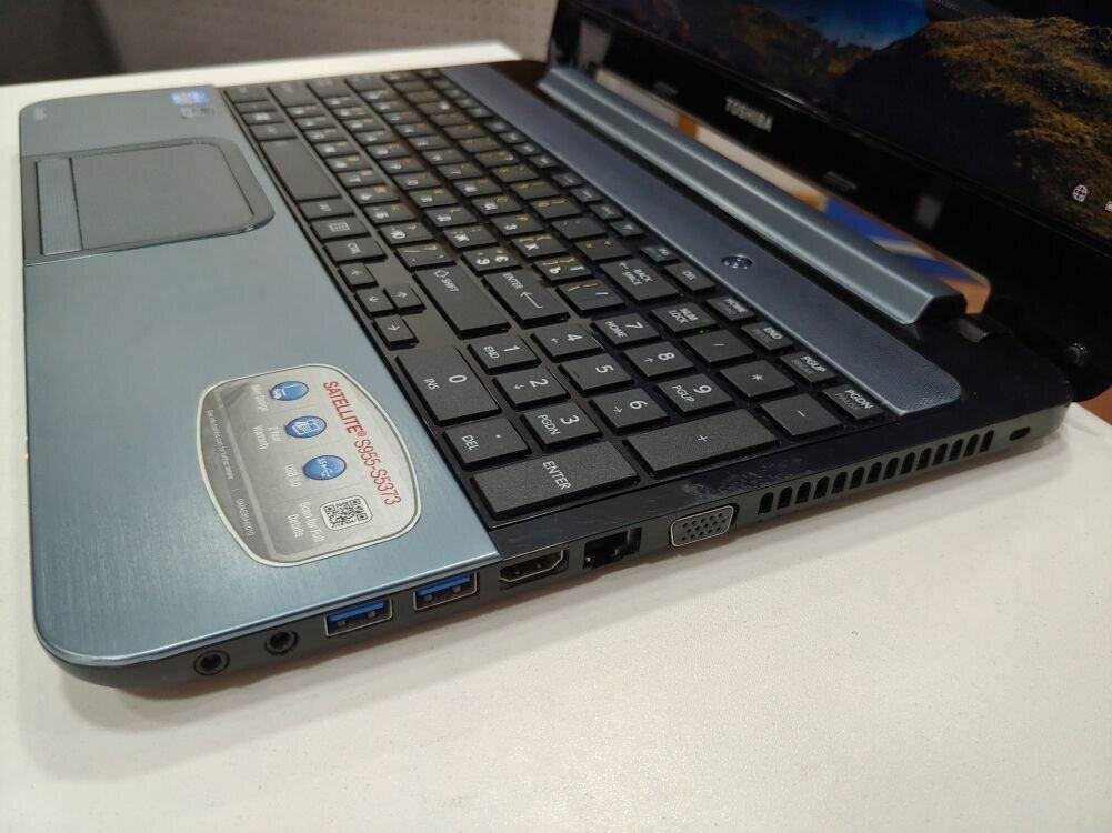 Toshiba satellite i3 5th Gen