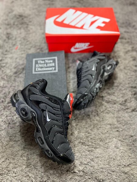 Chaussures Nike TN noir