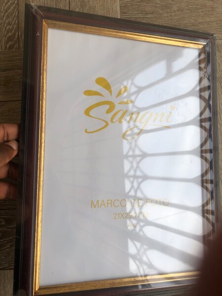 High quality A4 picture frame