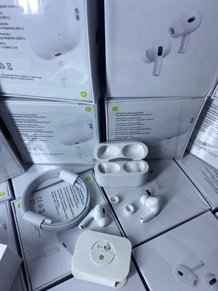 AirPods Pro 2 apple verified Type c charging