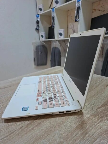 Ordinateur portable SAMSUNG