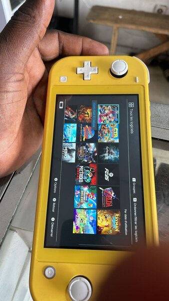 Nintendo Switch Lite Jaune