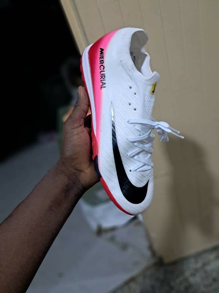 Chaussures de foot Nike Mercurial