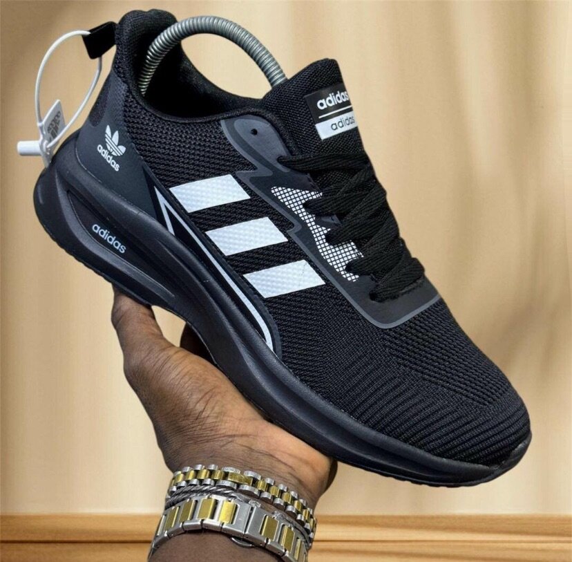 Baskets légères Adidas homme