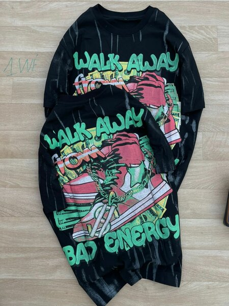 T-shirt Walk Away Bad Energy