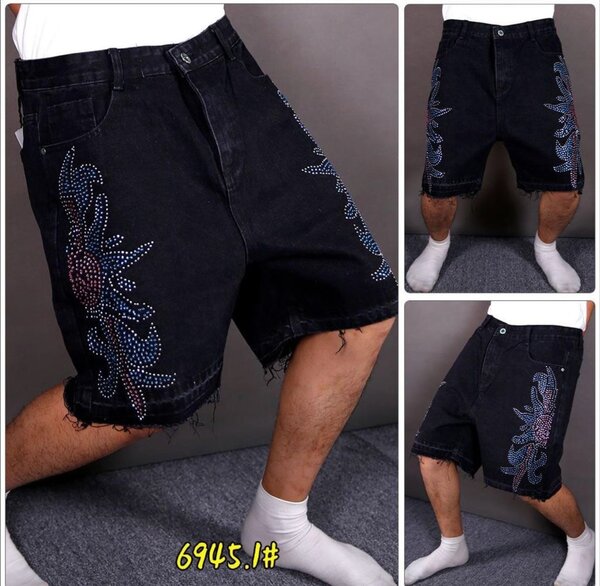 Short en jean brodé