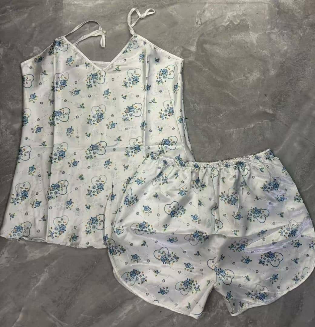 Pyjama en satin floral