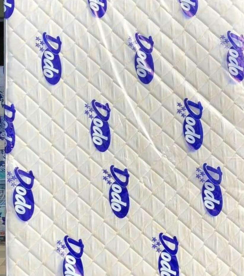 Matelas 4K 3 places ép18