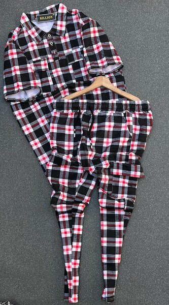 Pyjama à carreaux confort