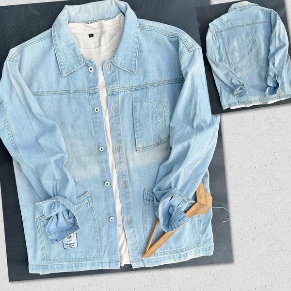 Veste en jean bleu clair