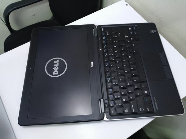 DELL LATITUDE  7240