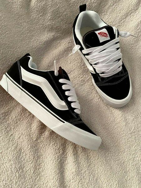 Vans Knu
