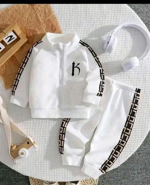 Ensemble de jogging enfant élégant