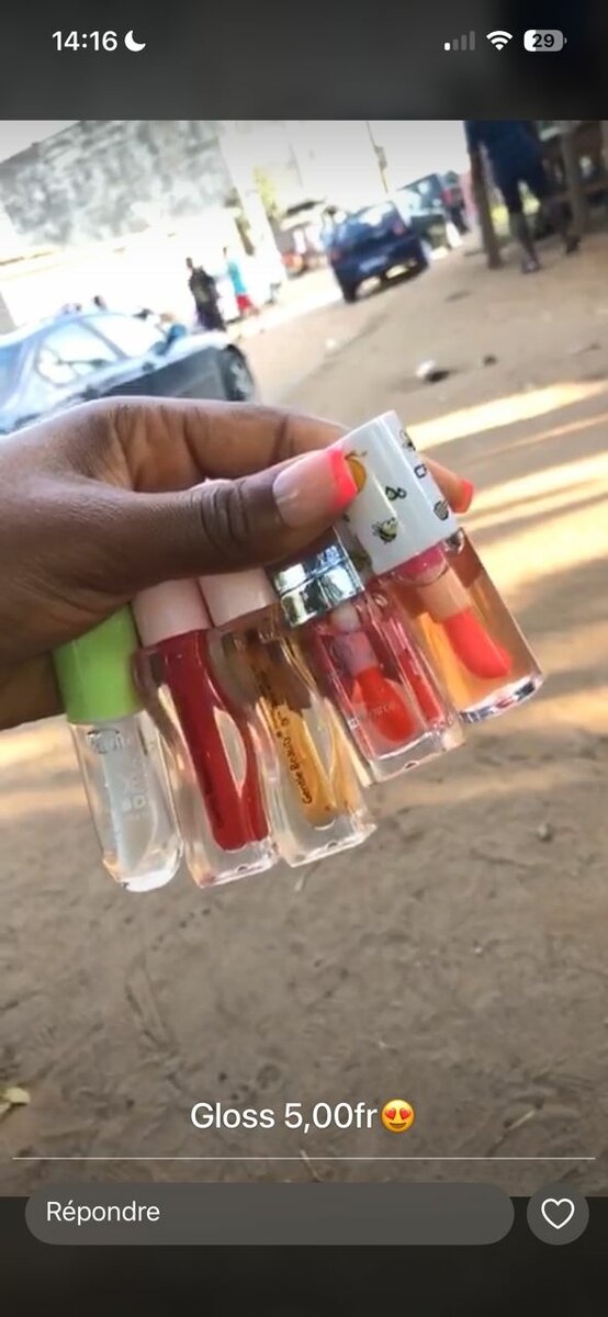 Lot de brillants à lèvres tendance