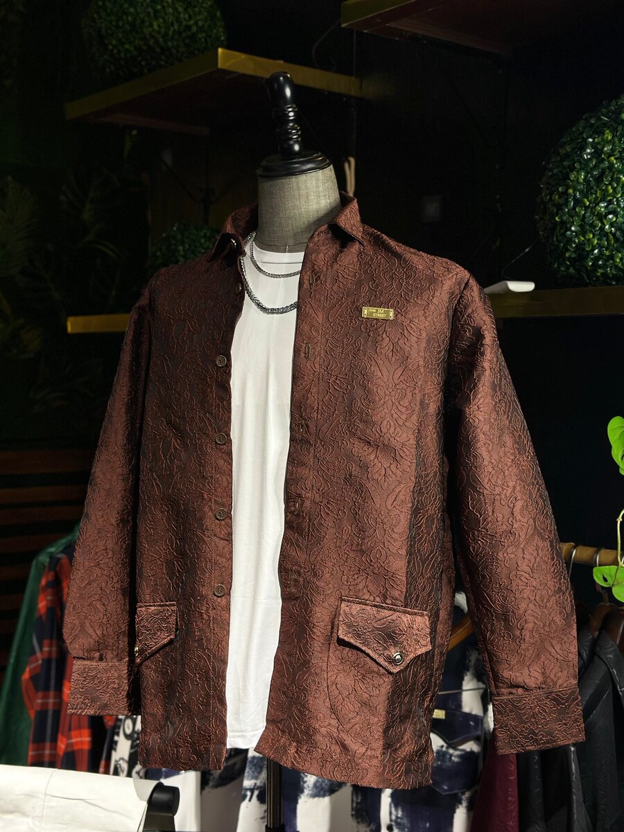 Chemise brodée chic marron