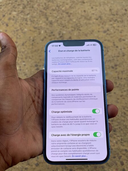 iPhone 13simple quasi neuf