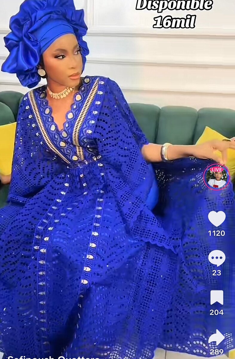 Robe africaine en dentelle