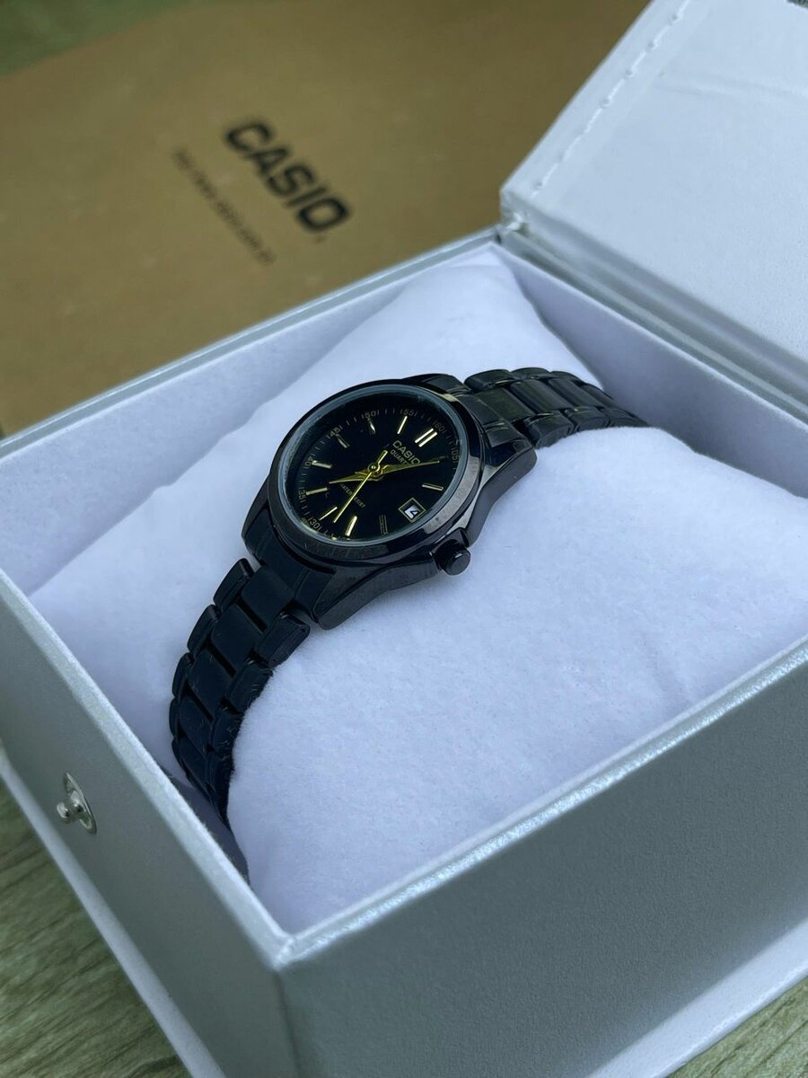 Montre Casio en acier inoxydable