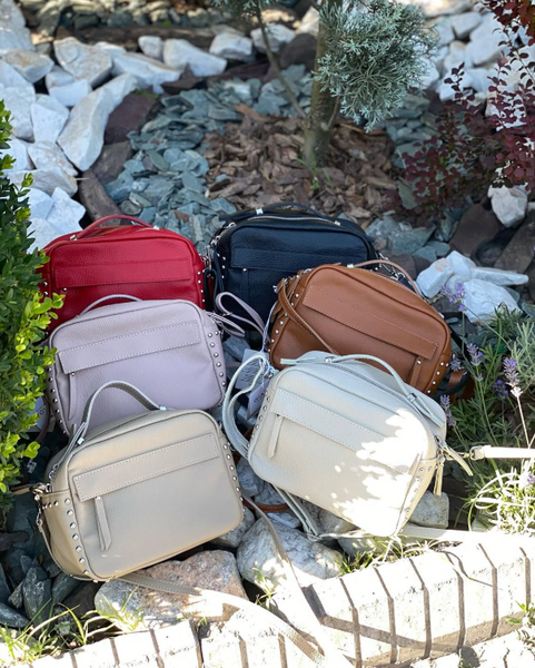 сумки разных цветов