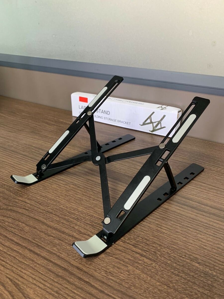 Aluminum laptop stand
