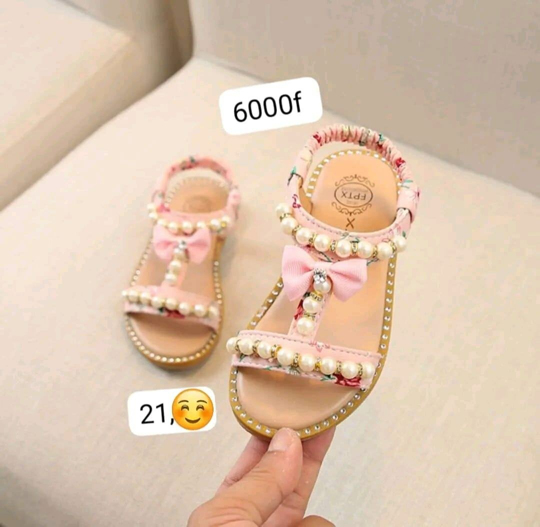 Sandales élégantes pour filles