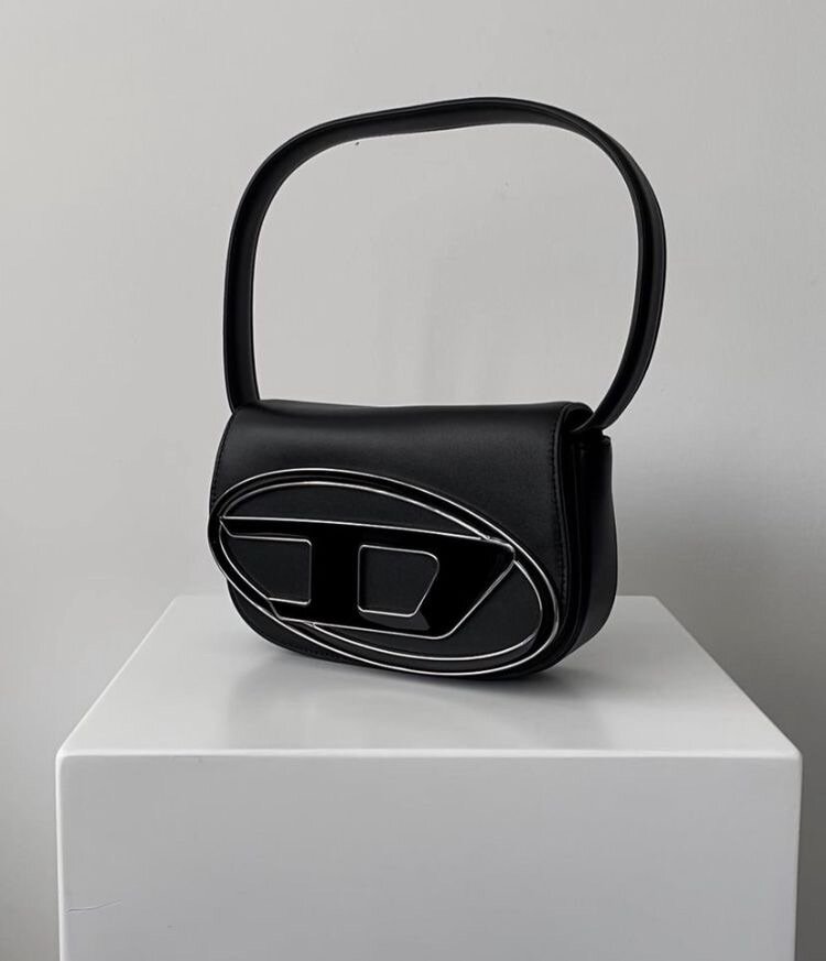 Оригинальная сумка «Diesel» 1DR в хорошем состоянии