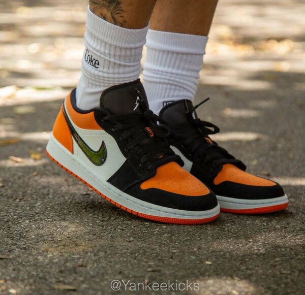 Baskets Nike Air Jordan Orange