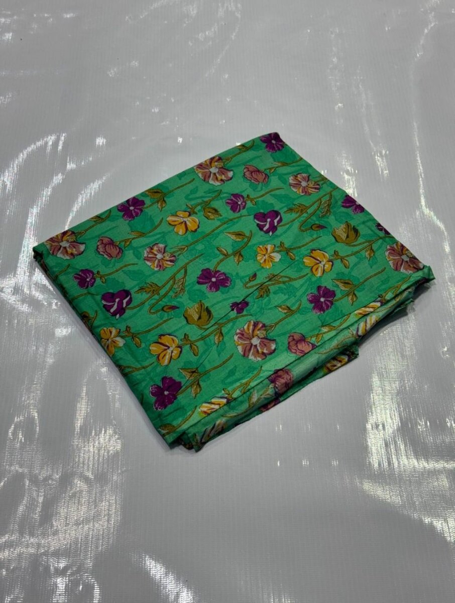 Lady's 2pc Allover Lawn Suit