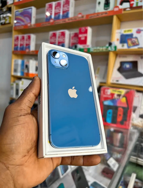 iPhone 13 Bleu Neuf