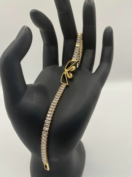 Bracelet en plaqué or élégant