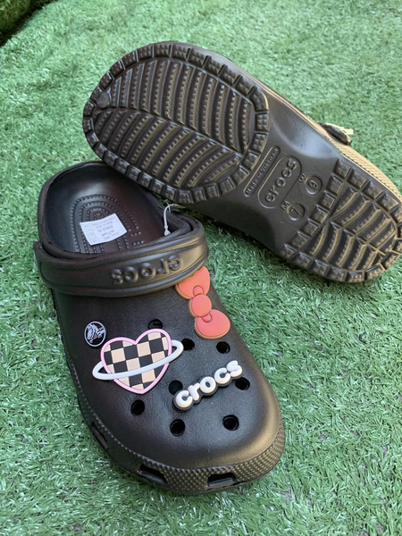 CLASSIC CROCS