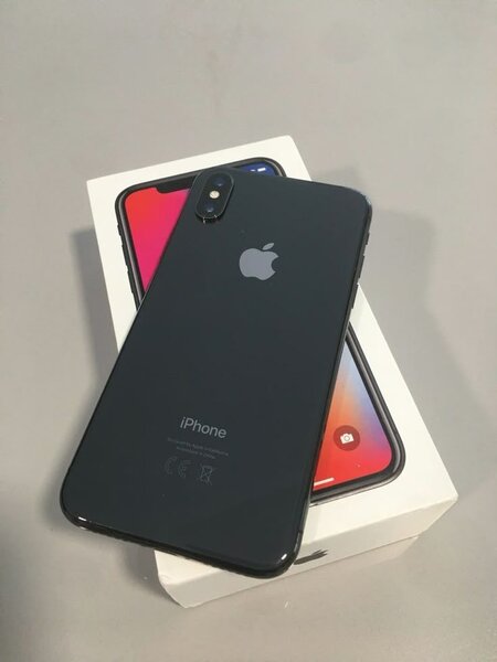 iPhone X 64GB Noir Déverrouillé