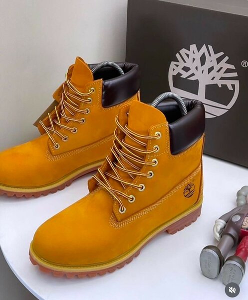 TIMBERLAND BOOT