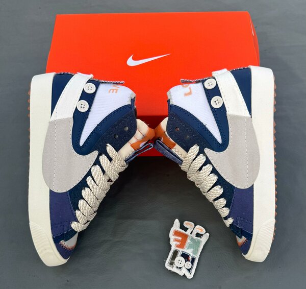 Nike Dunk High Vintage sneakers