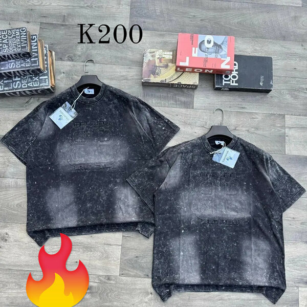 Loose vintage T-shirt