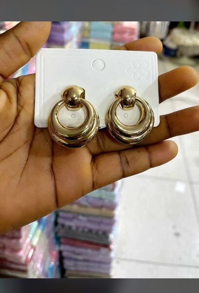 Ladies earrings