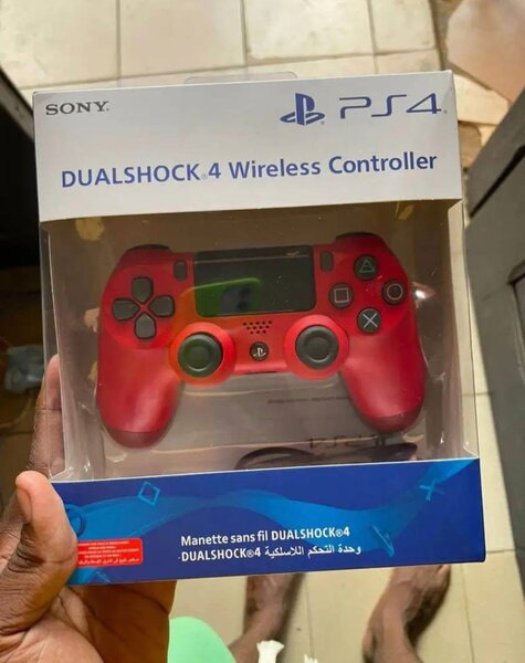 Manette sans fil PS4 DualShock 4