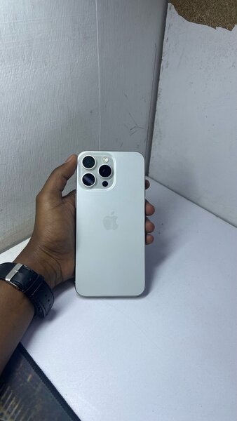 15 pro max 512gig eSim unlock