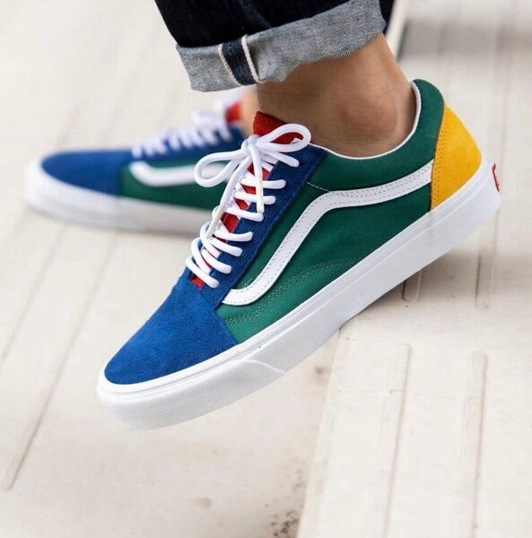 Baskets multicolores tendance