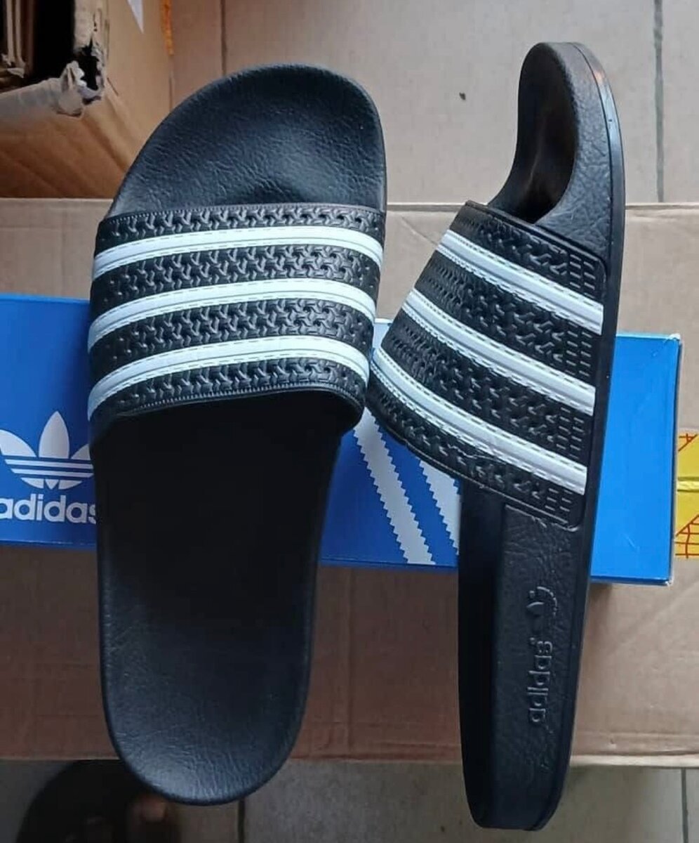 Adidas Adilette Slides