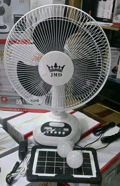 Ventilateur Solaire Rechargeable JMD 12''