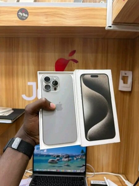 Apple iPhone 15 Pro Max Neuf