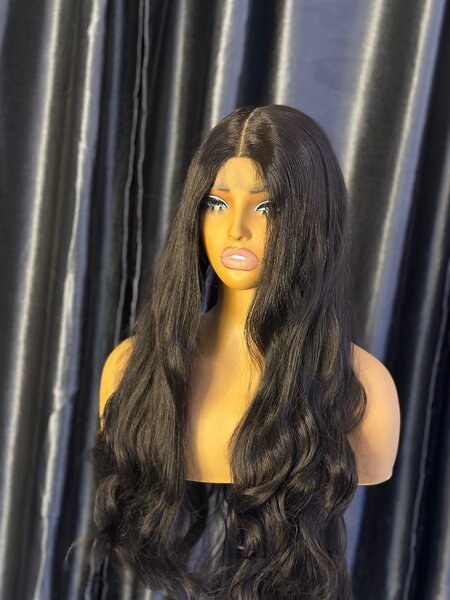 Isabella wavy wig